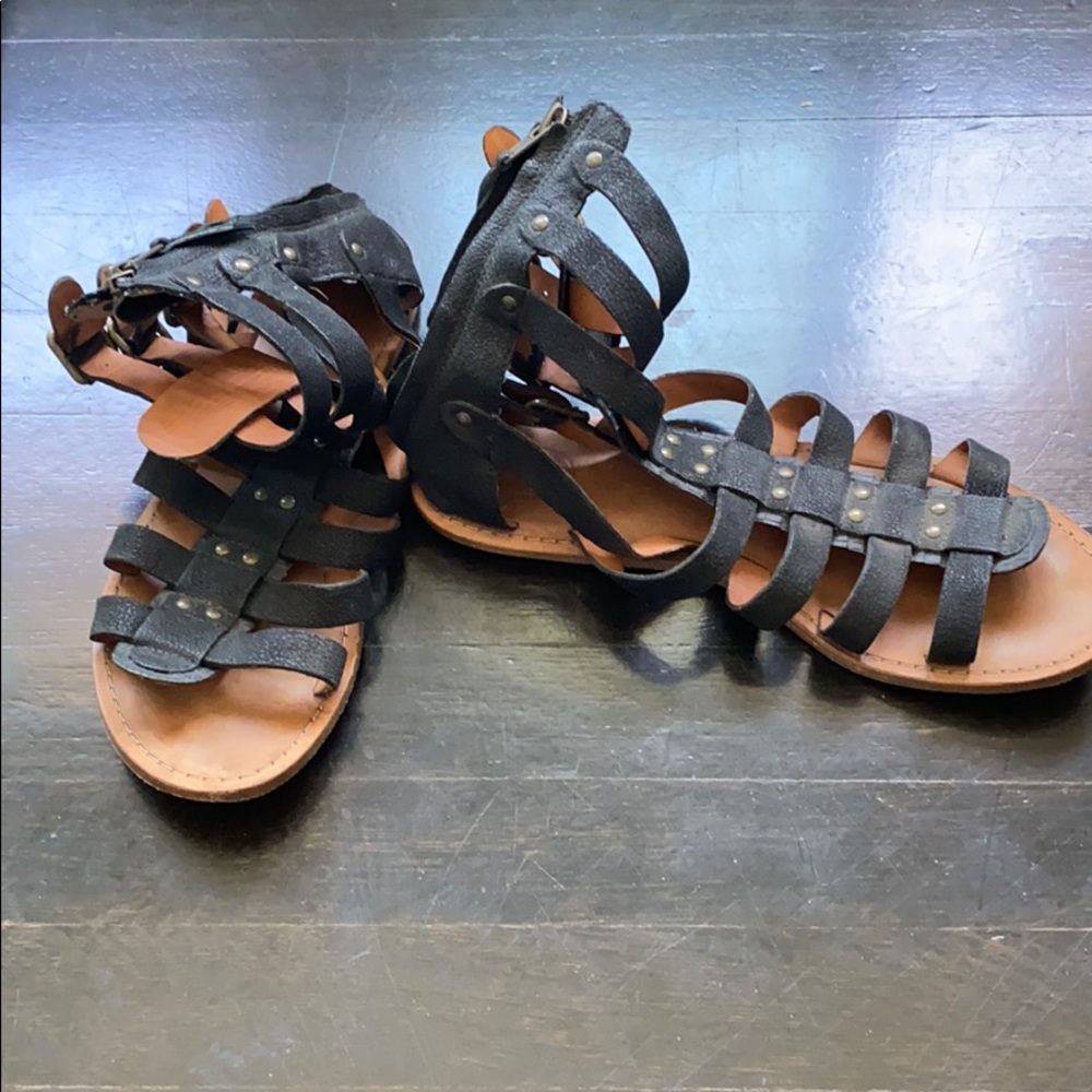 Grecian black sandals